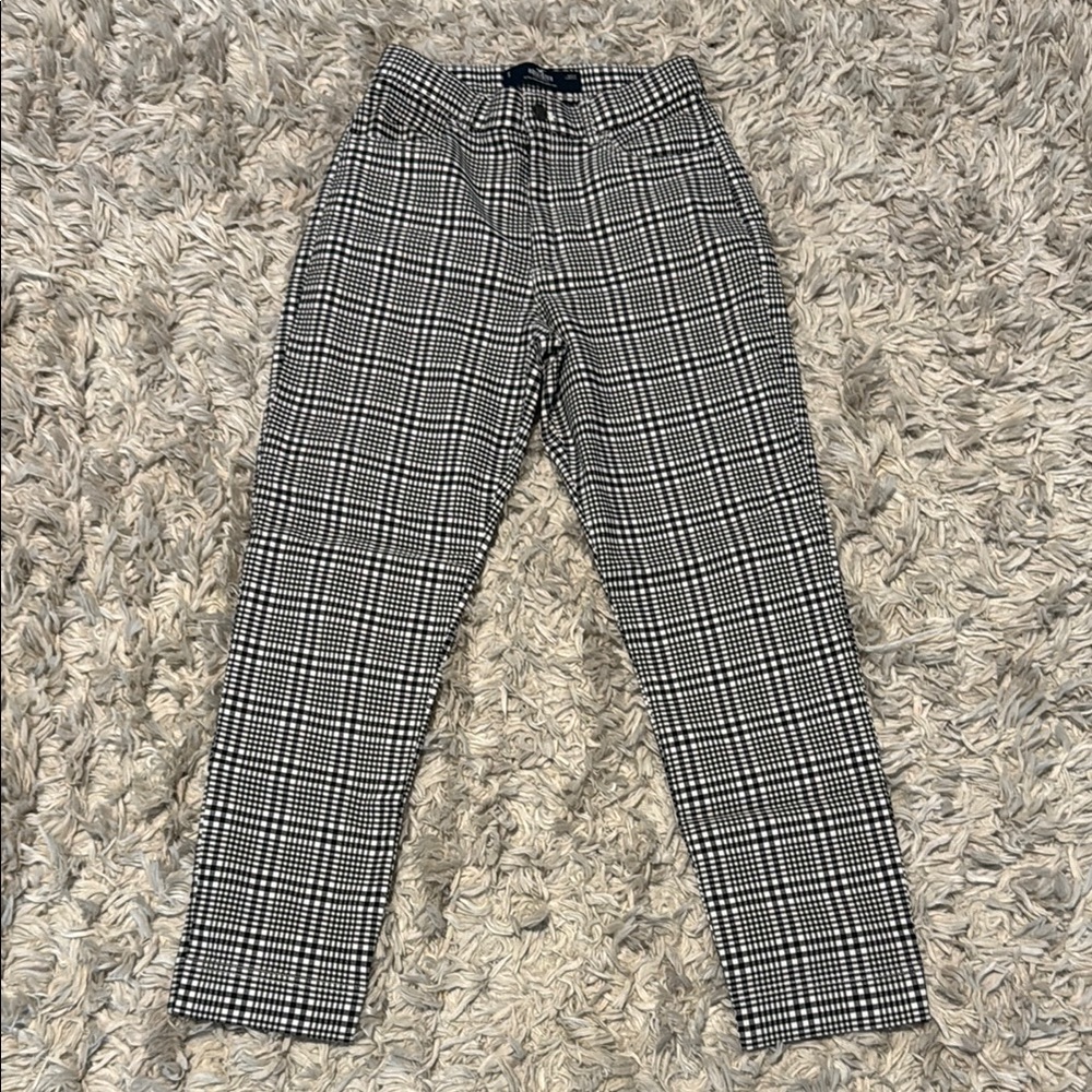 Hollister Monochrome Checkered Pants